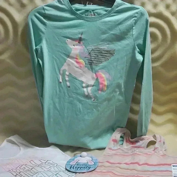 Pre-bundled Old Navy & Target Bundle of girl shirts - Picture 1 of 9